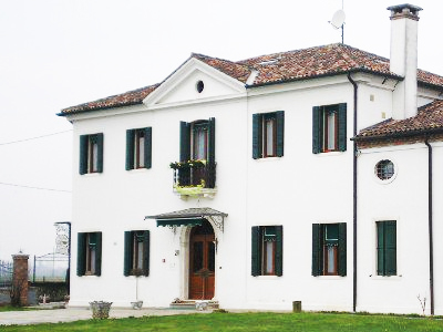 http://www.villagreggio.net/